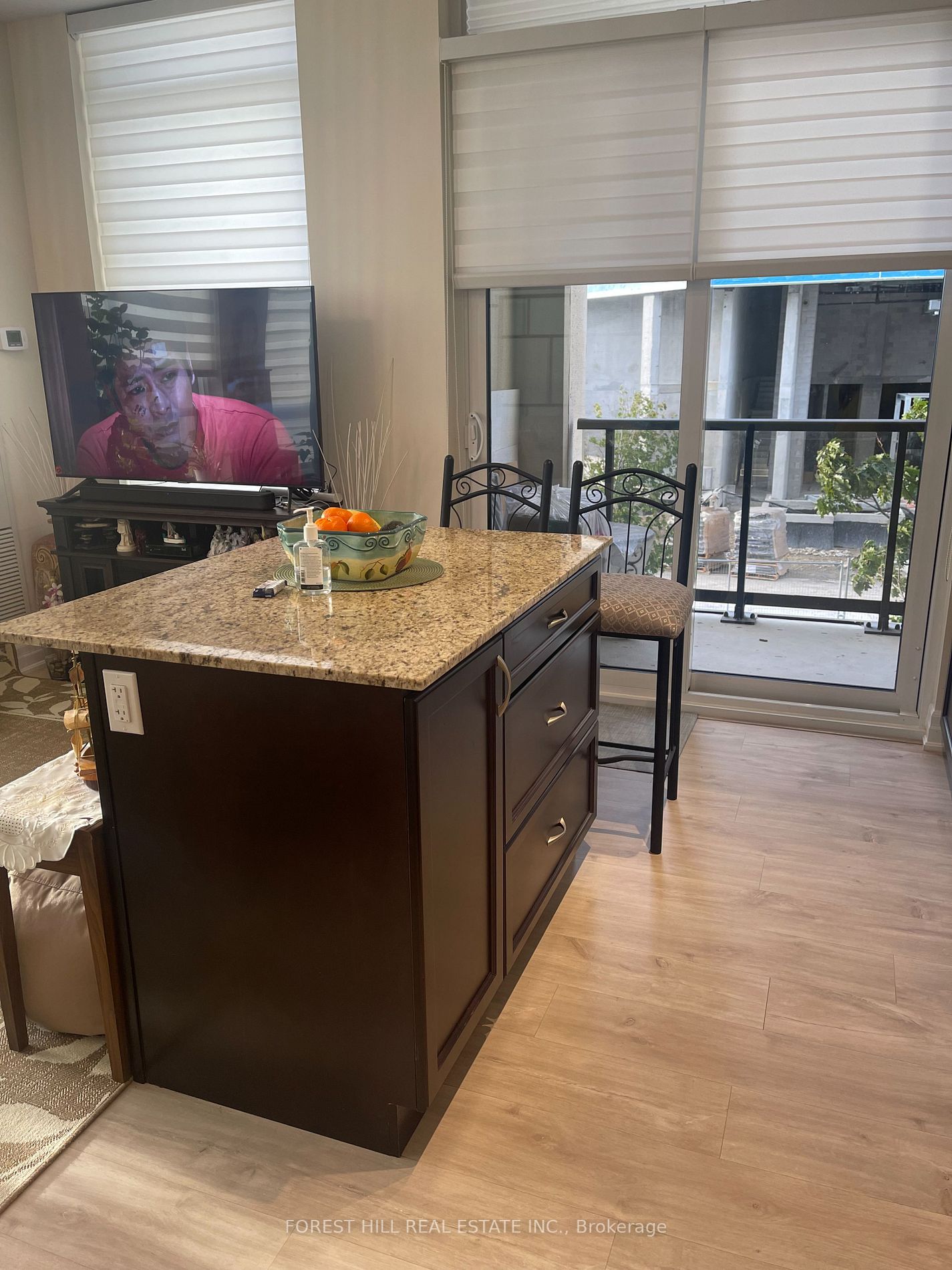 9085 Jane Street, #216