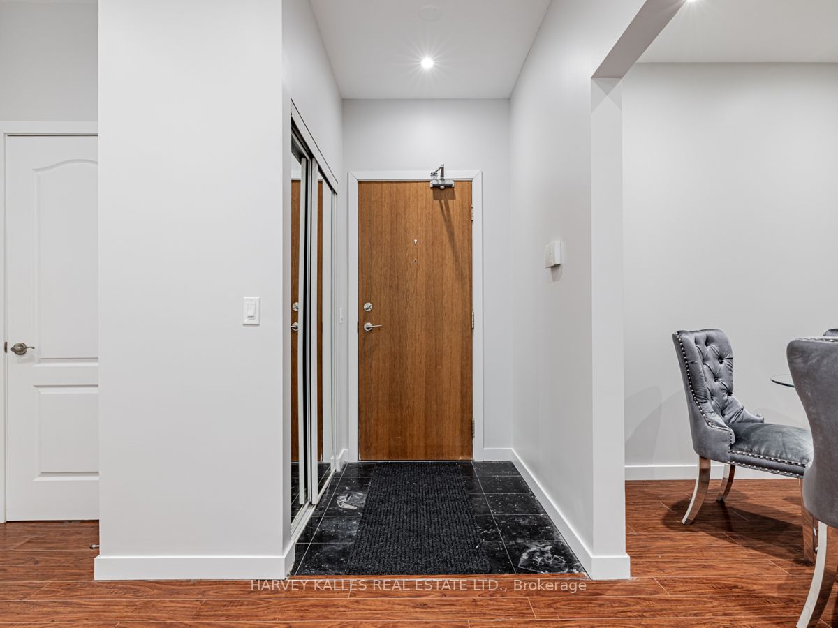 50 Disera Drive, #106