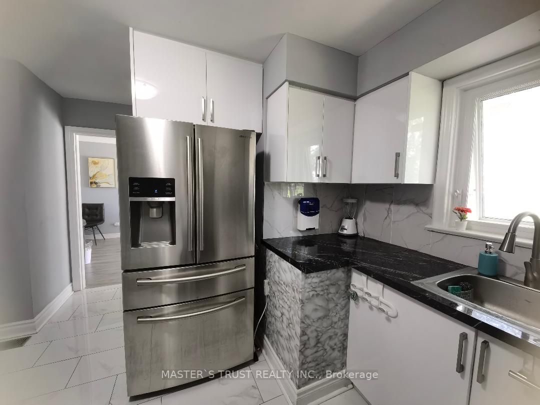 8 Abercorn Rd