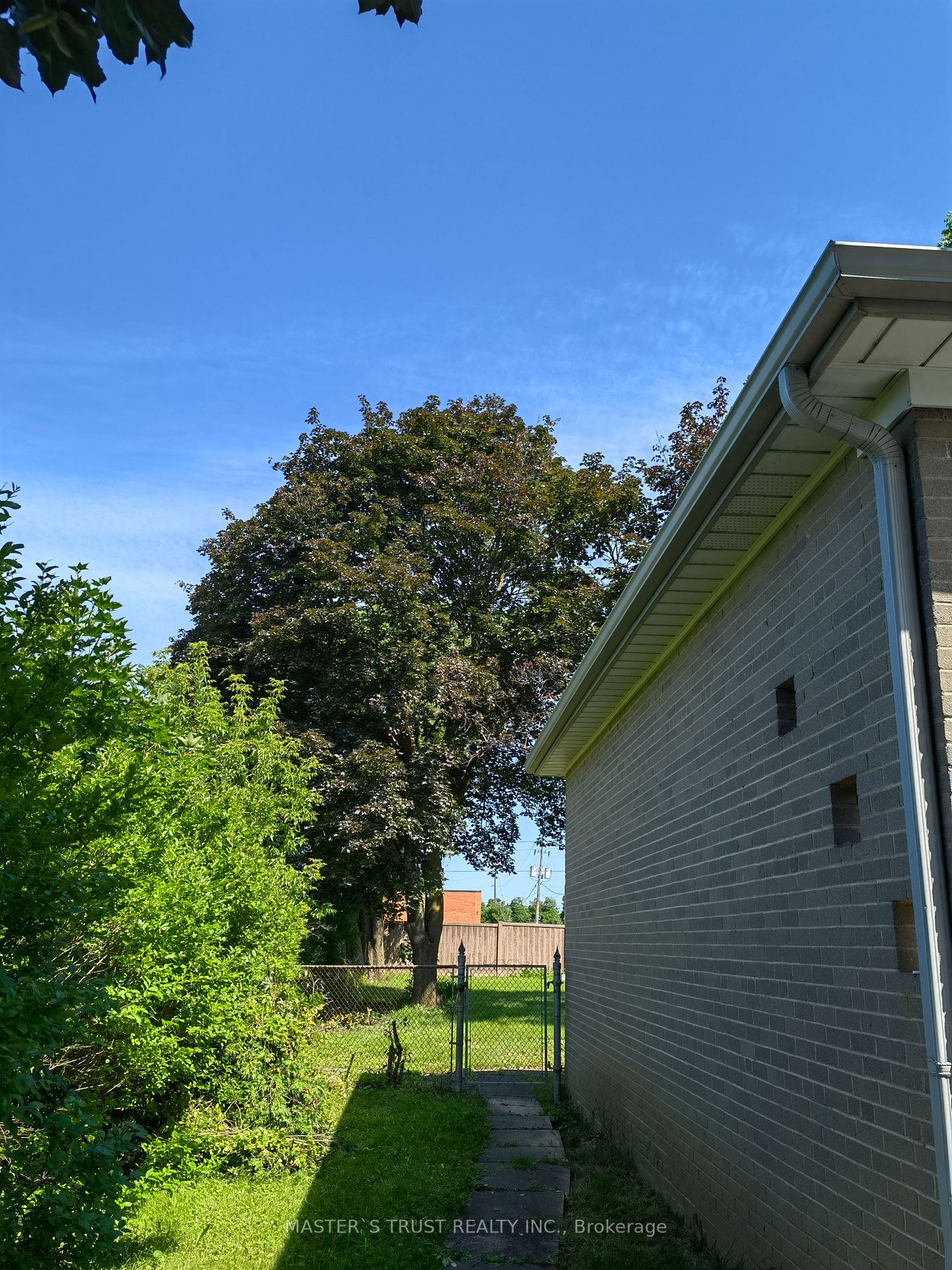 8 Abercorn Rd