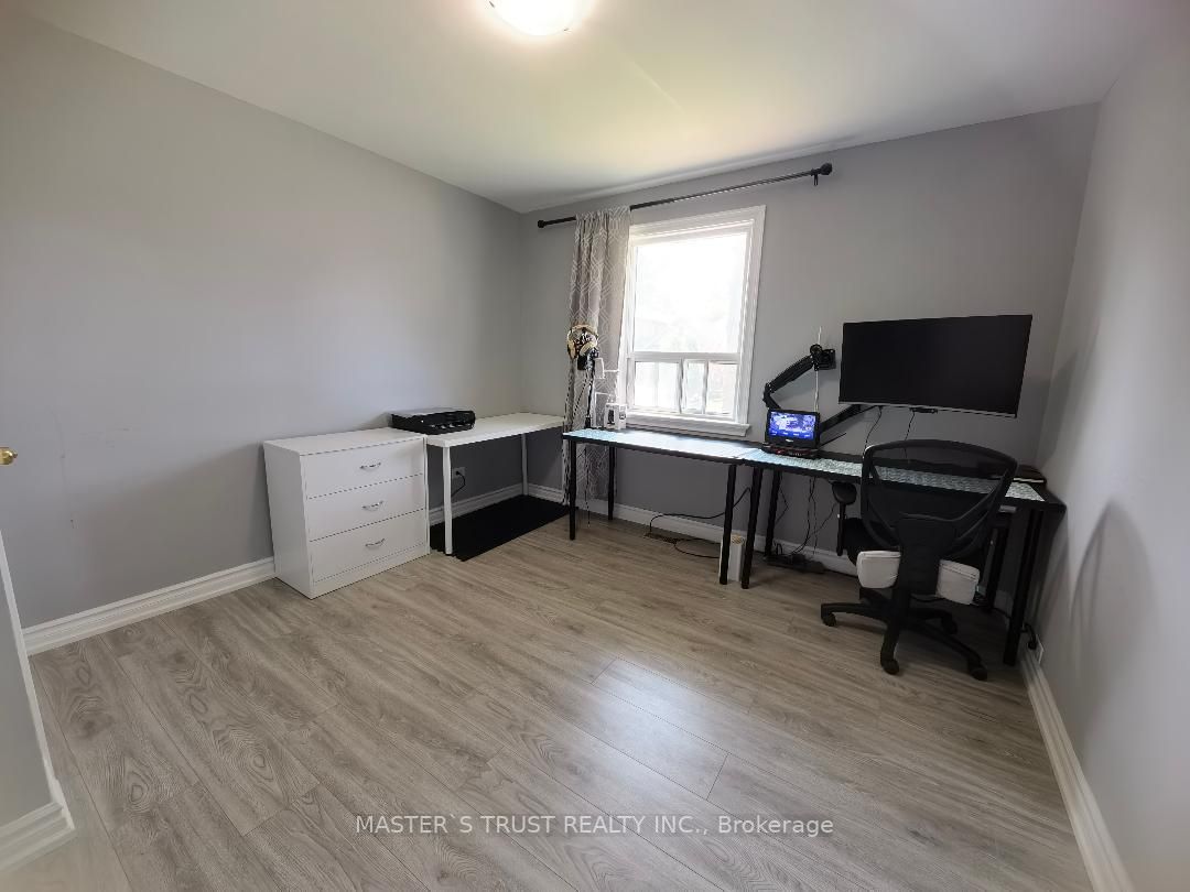 8 Abercorn Rd