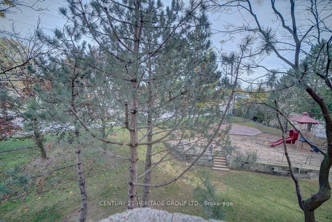 260 Davis Dr, #301