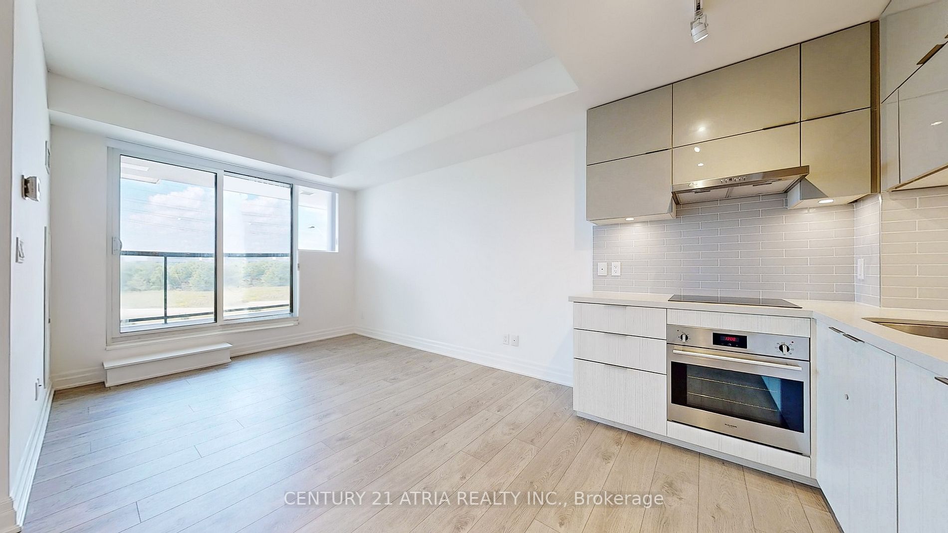10 Rouge Valley Dr W, #312