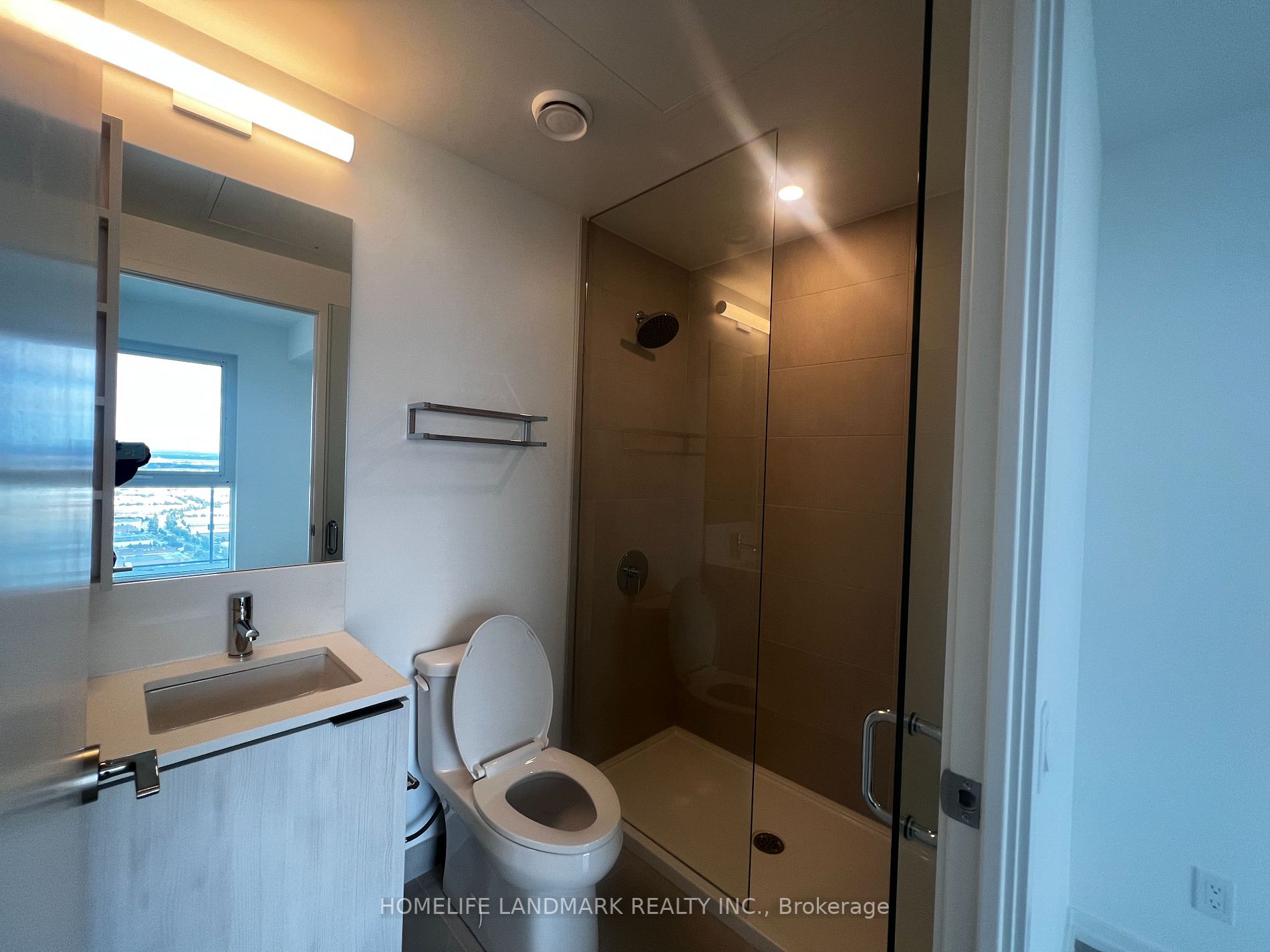 7890 Jane Street, #5009