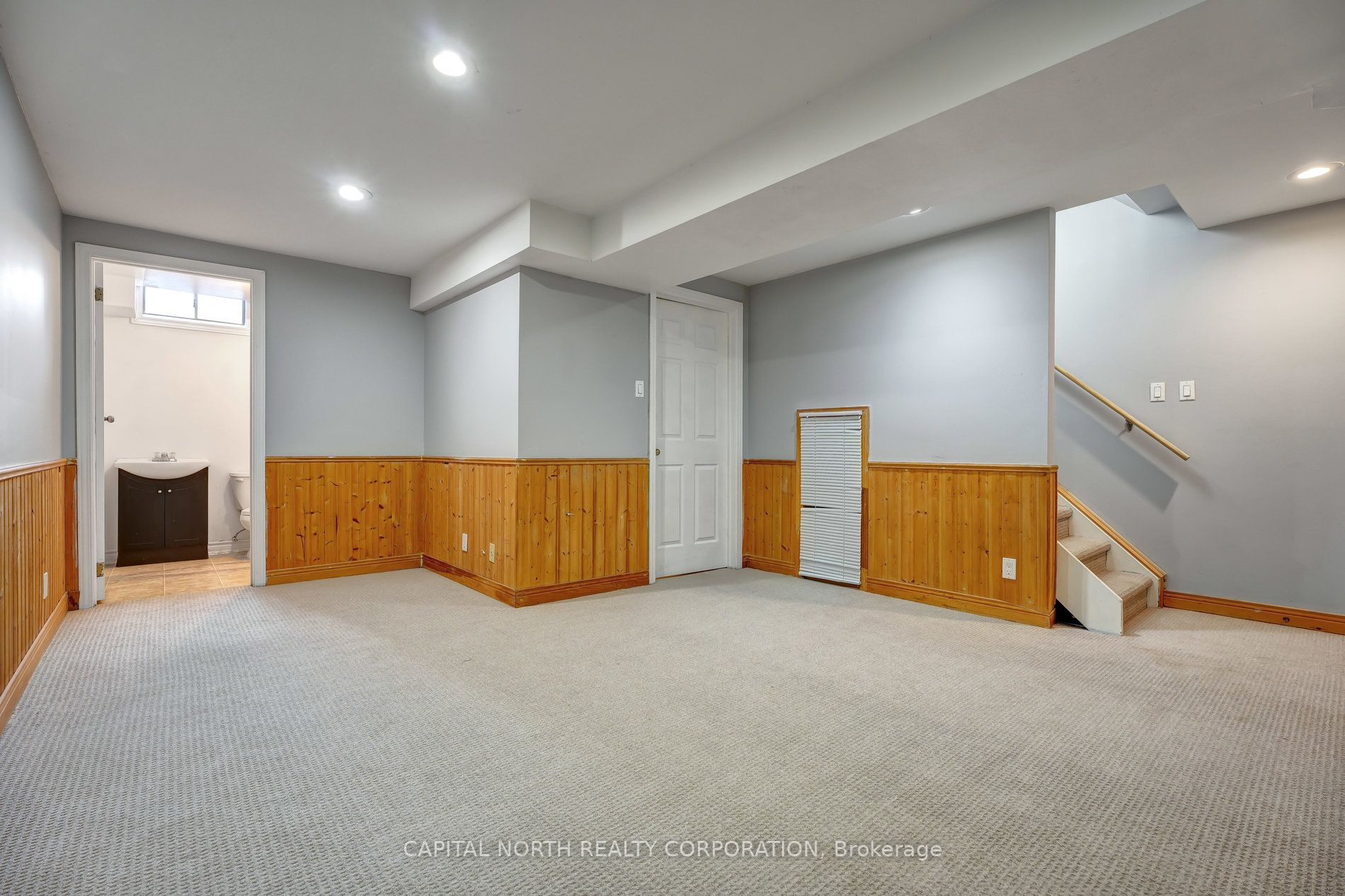 76 Potter Cres