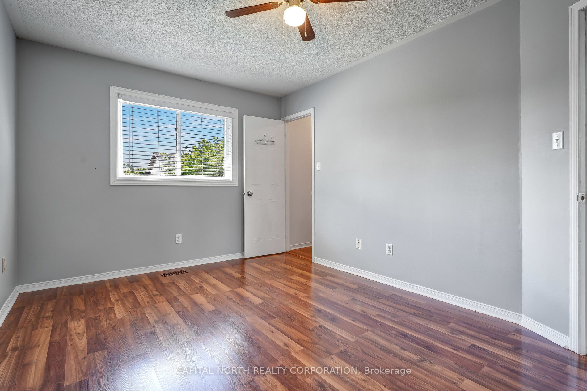 76 Potter Cres