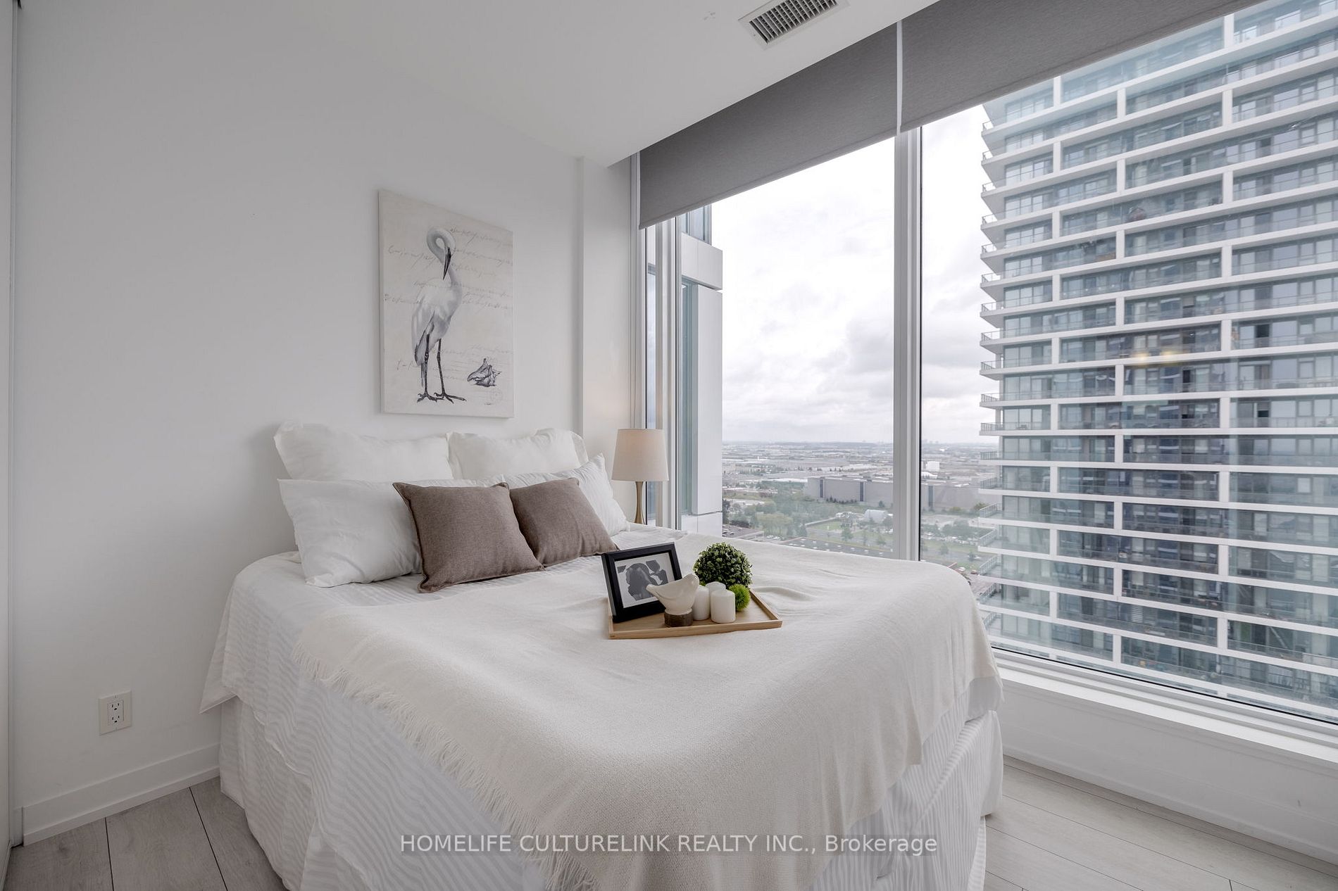 898 Portage Parkway, #2303