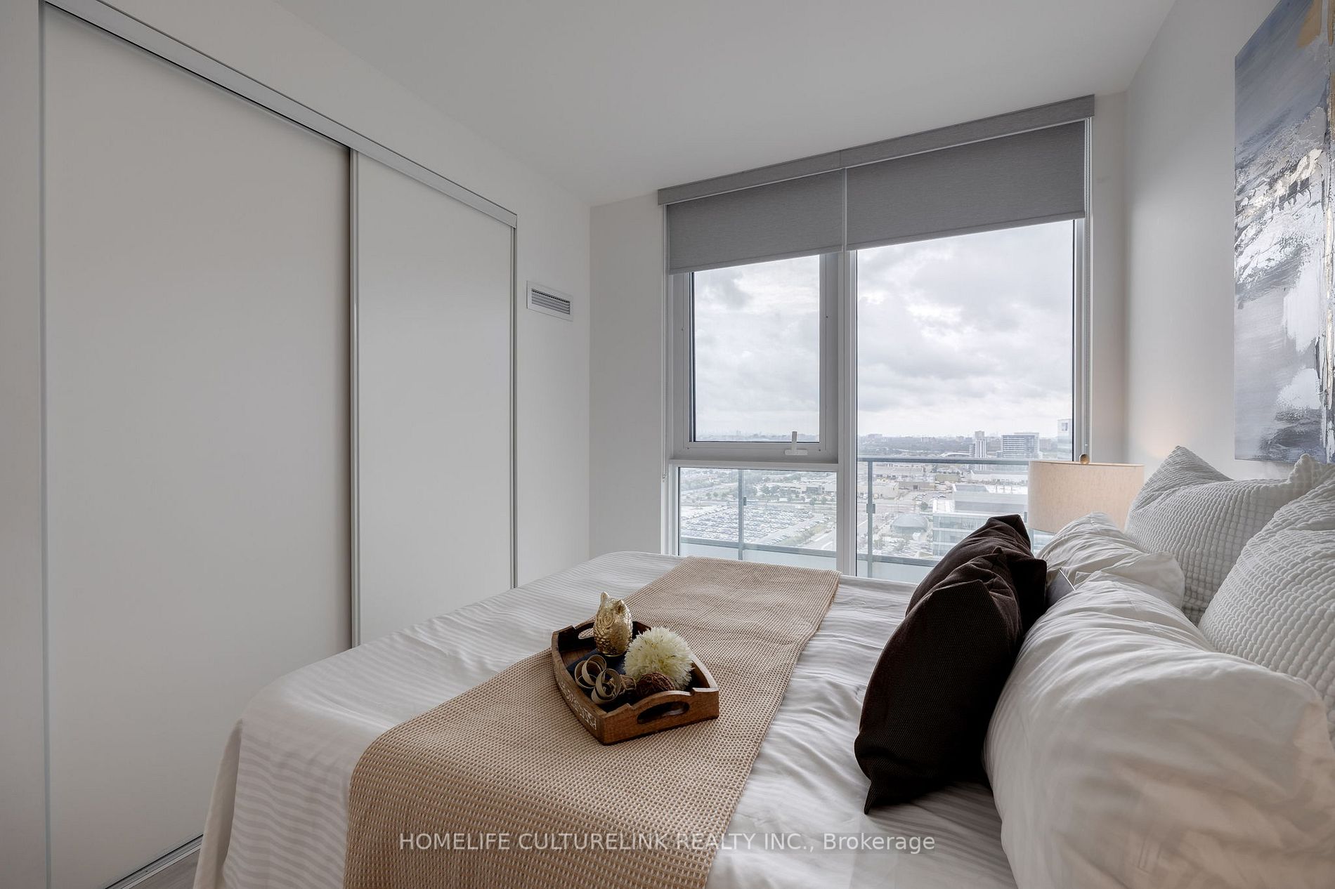 898 Portage Parkway, #2303