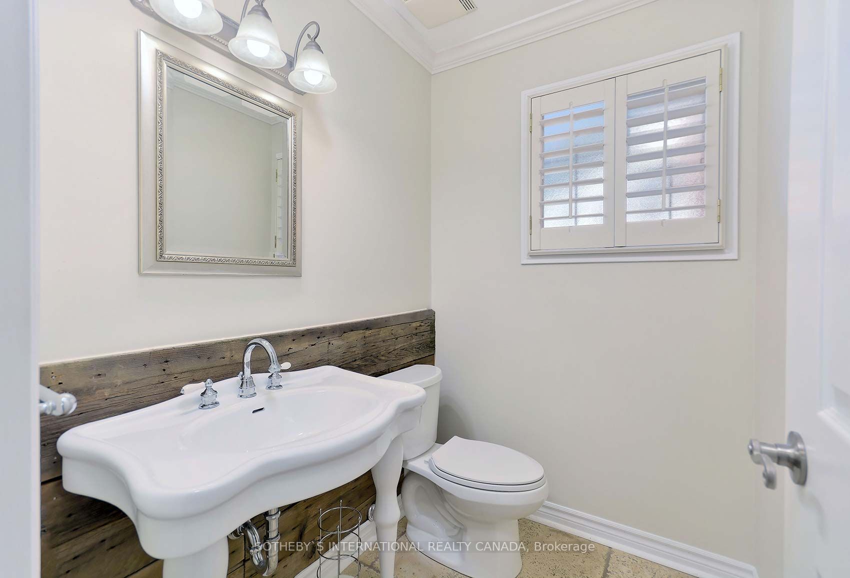 38 San Marko Place