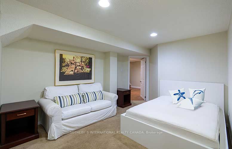 38 San Marko Place