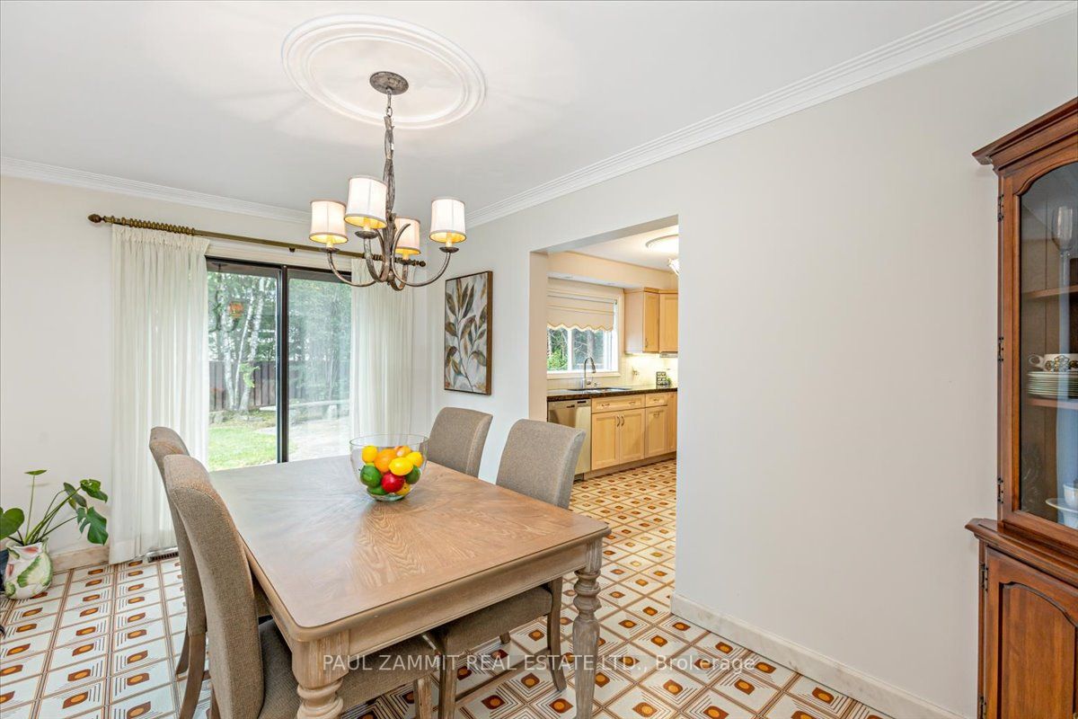 4 Granada Crt