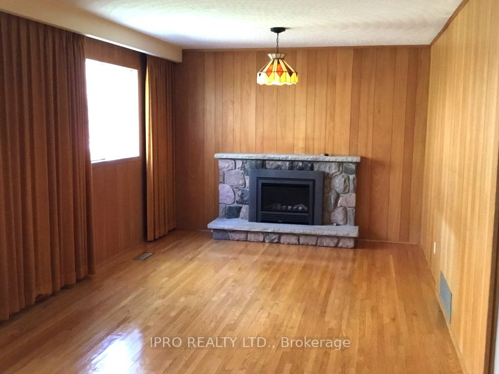 114 Clark Ave