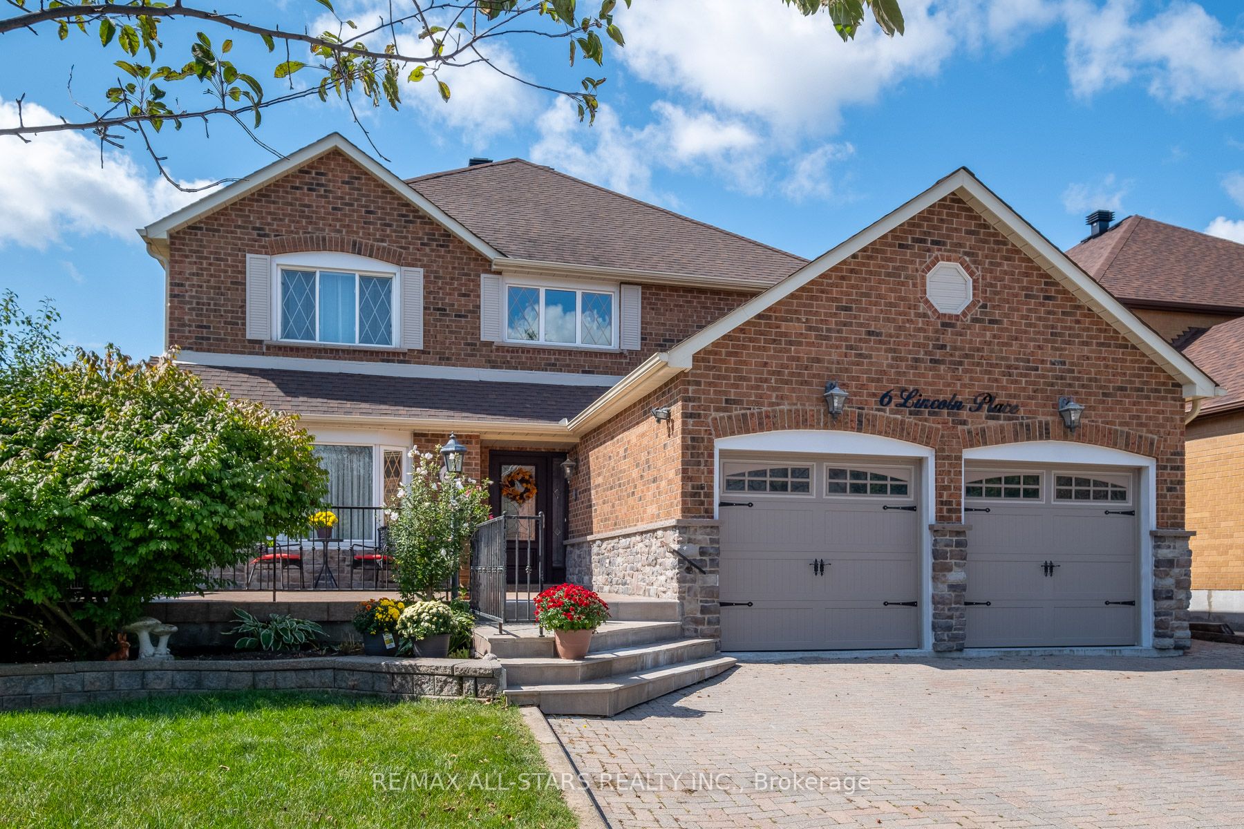 6 Lincoln Pl