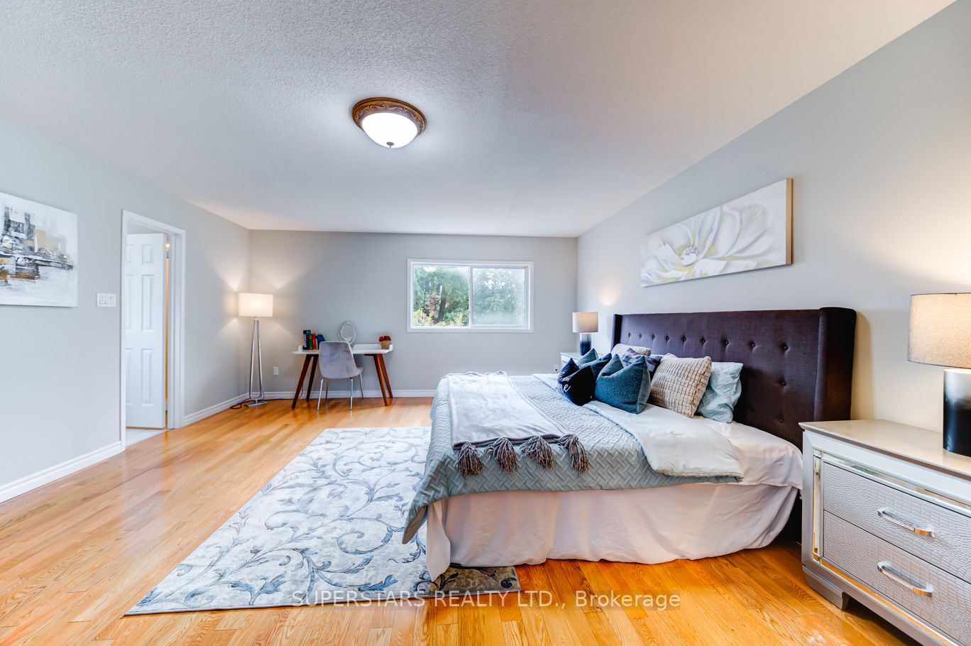 51 Manston Cres