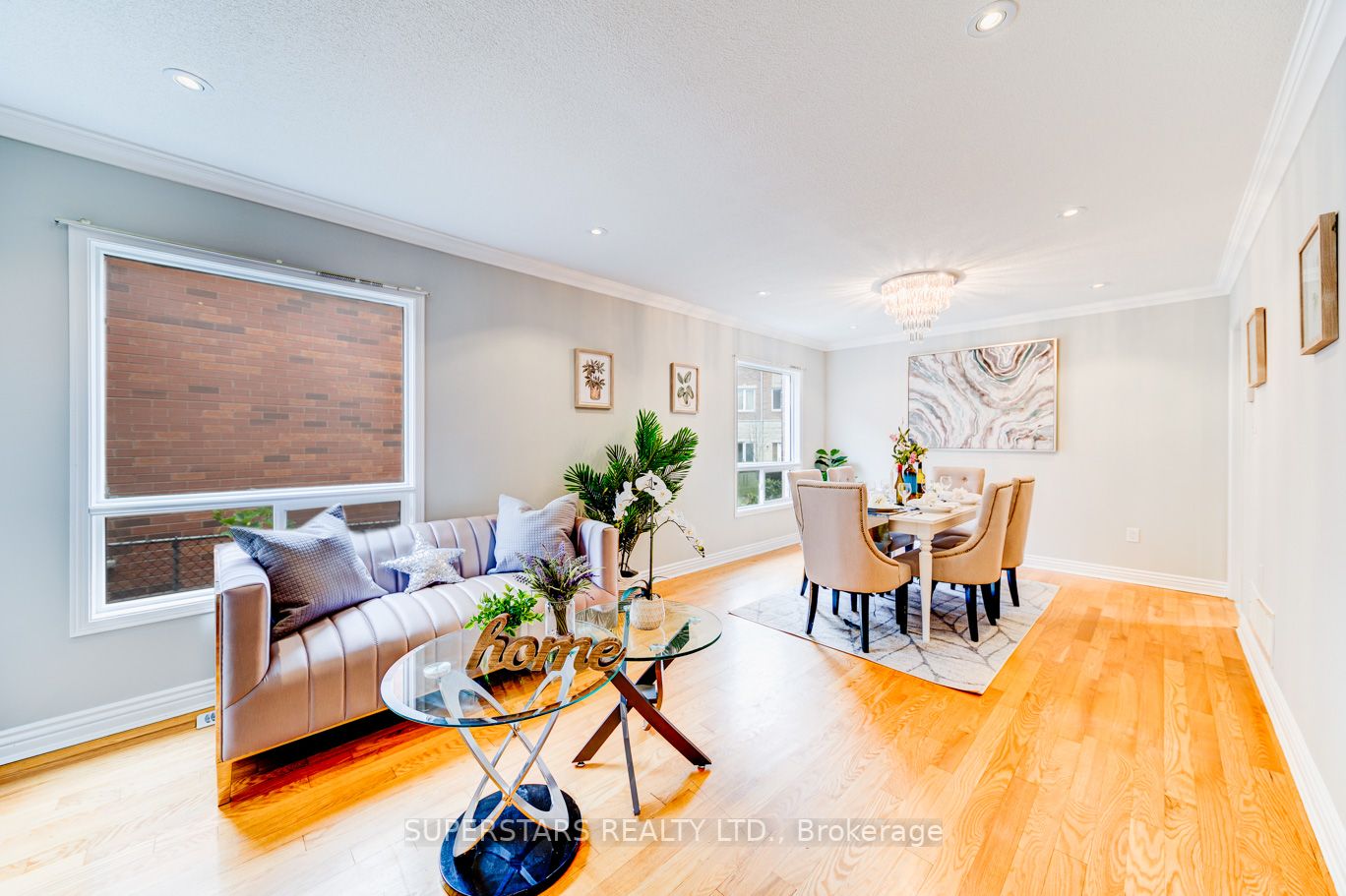 51 Manston Cres