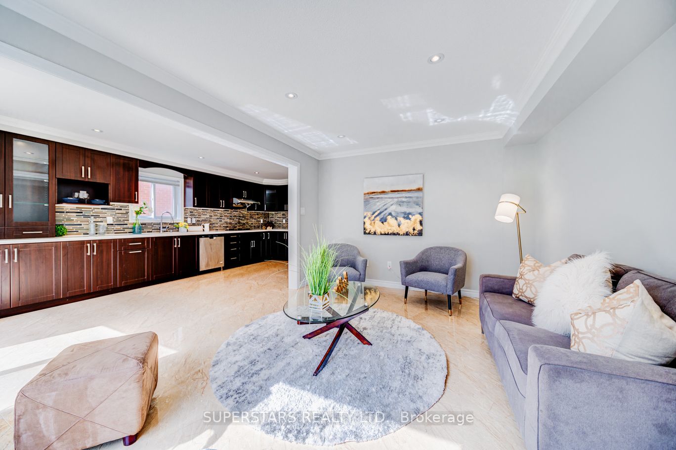 51 Manston Cres