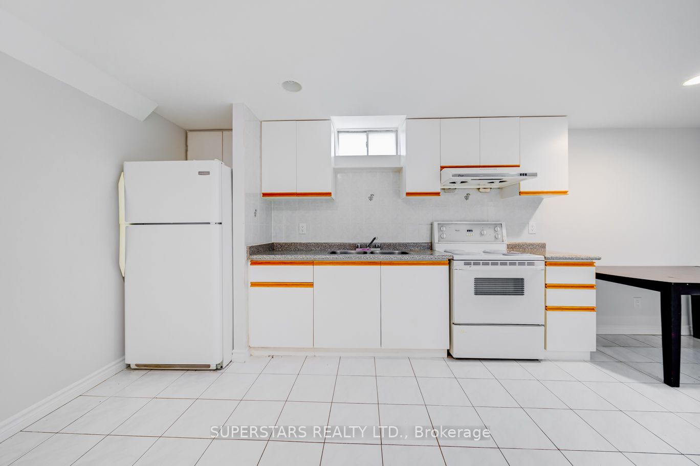 51 Manston Cres