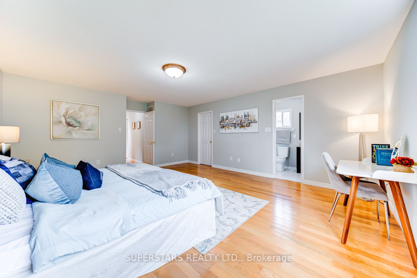51 Manston Cres