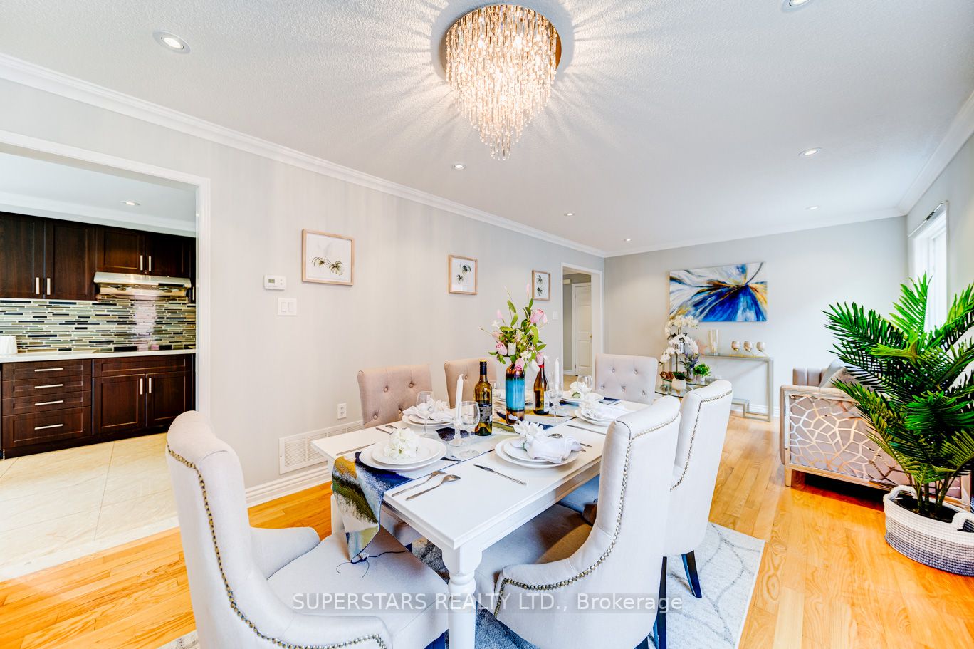 51 Manston Cres