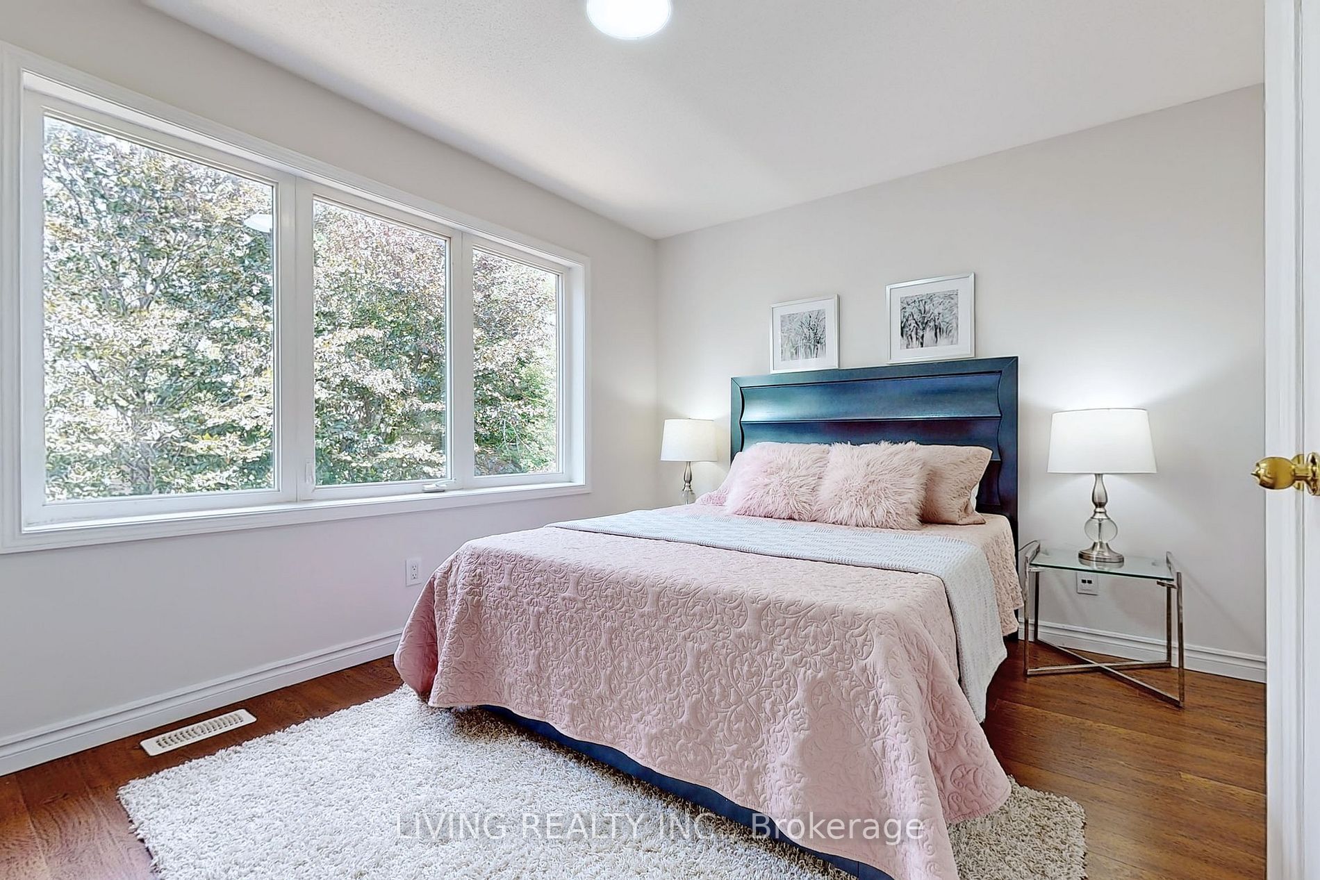 21 Elgin Mills Rd W, ##7