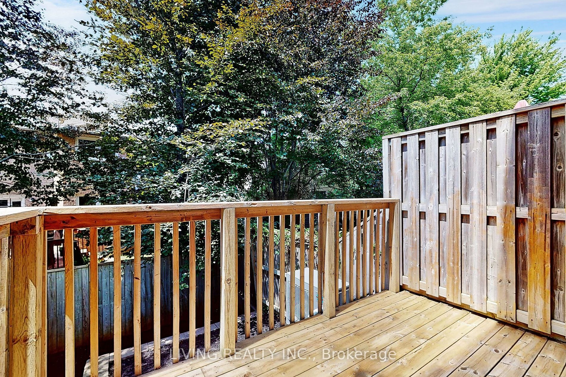 21 Elgin Mills Rd W, ##7