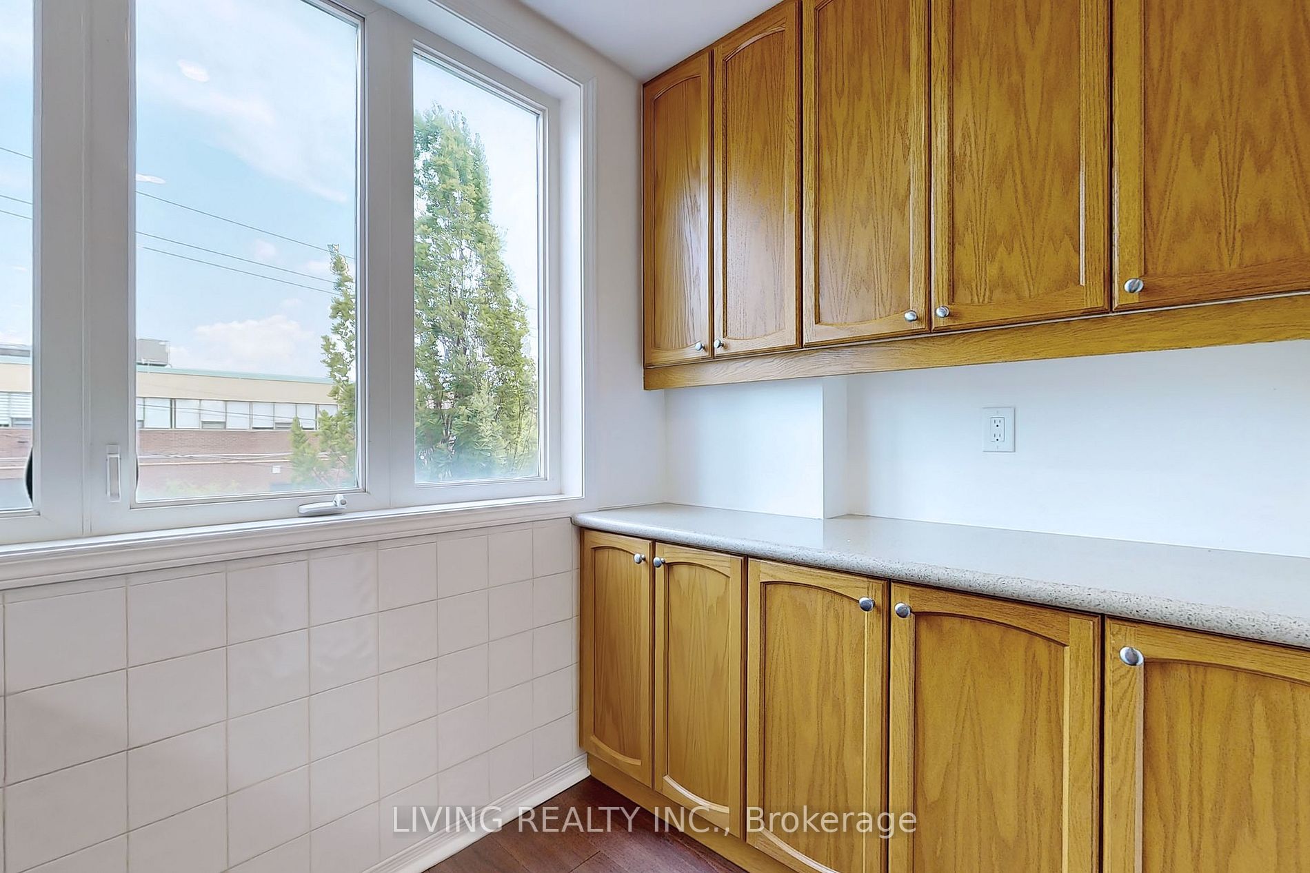 21 Elgin Mills Rd W, ##7