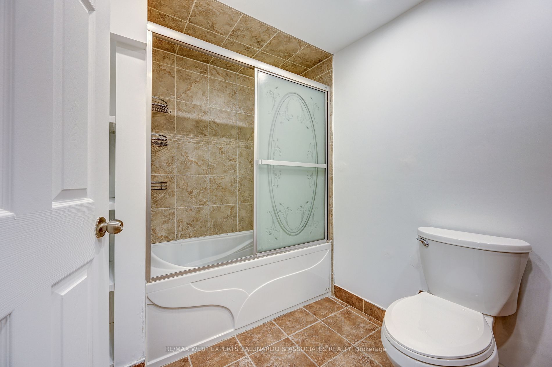 63 Romano Cres, #Lower