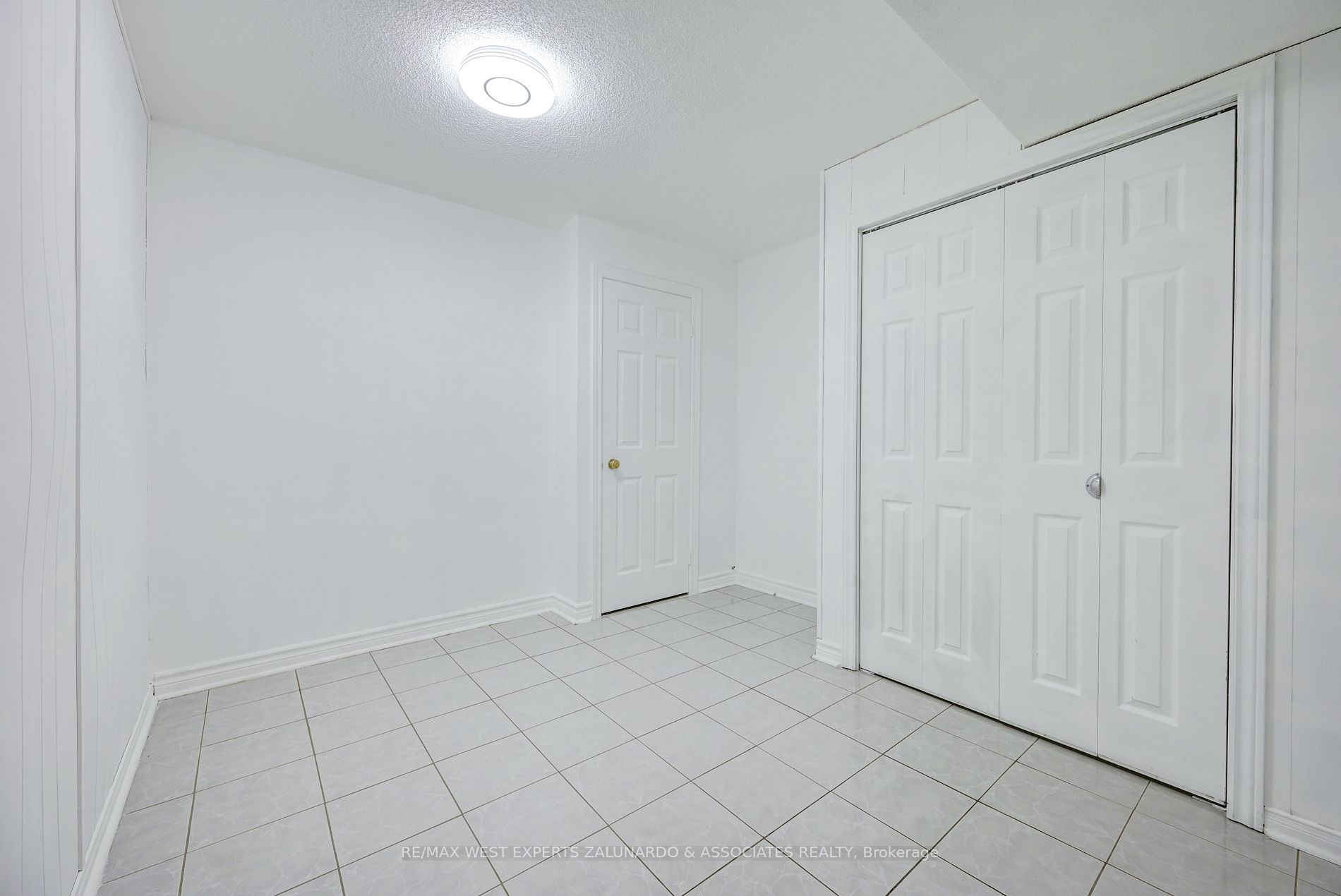 63 Romano Cres, #Lower