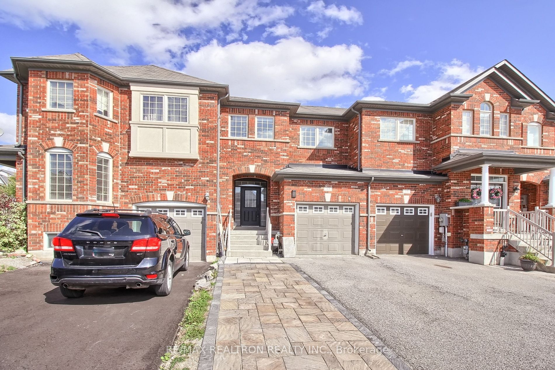 17 Rogers Tr