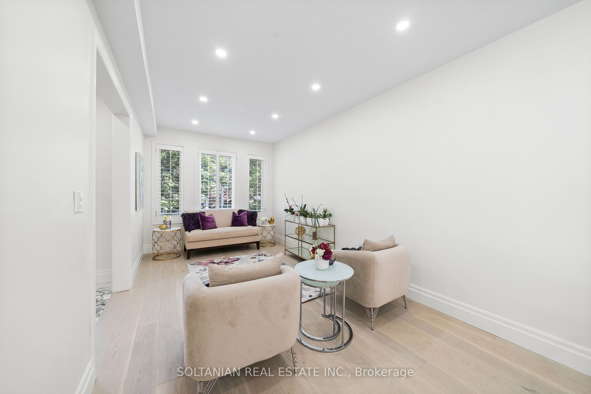 46 Rondeen Rd