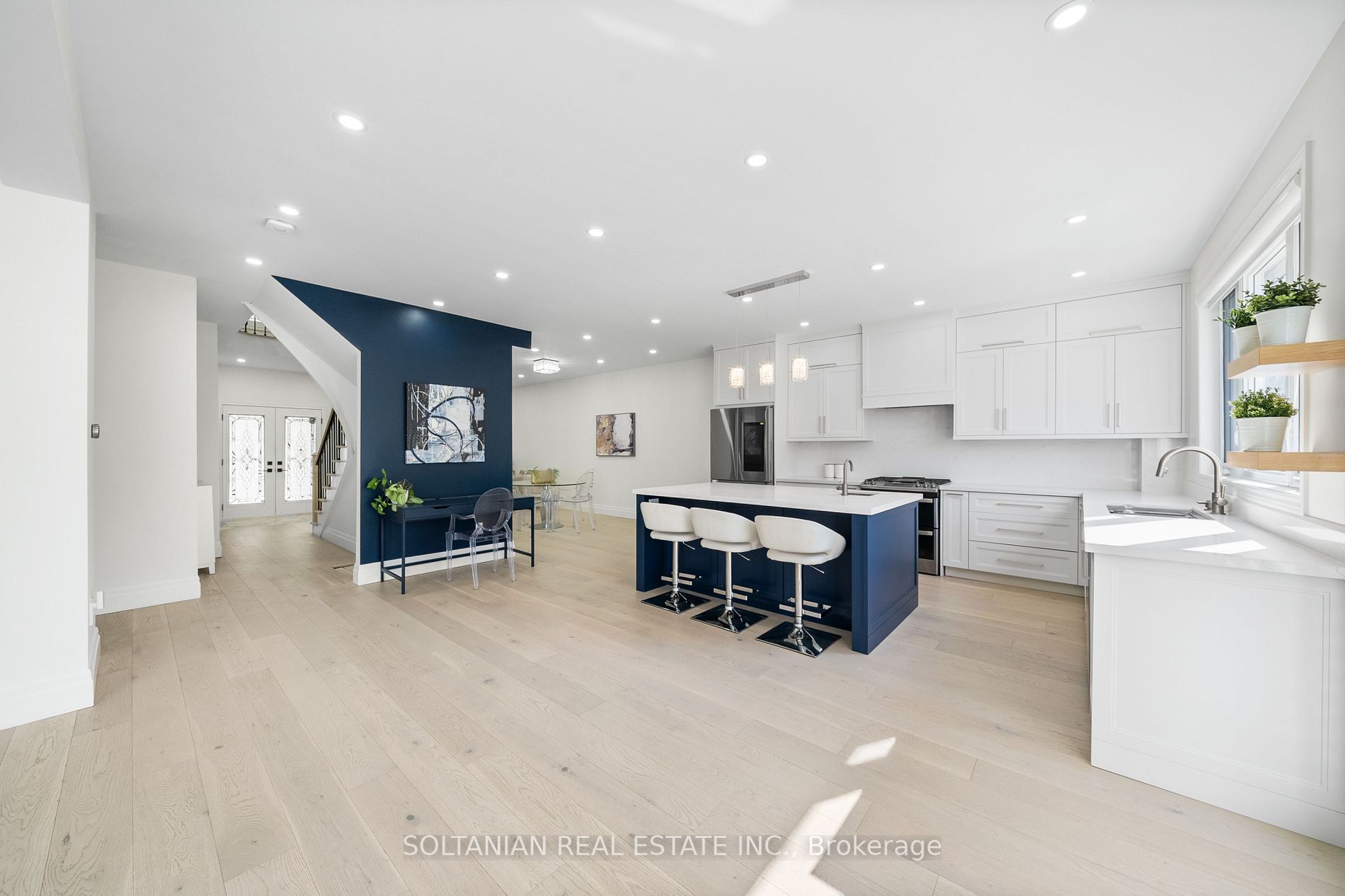 46 Rondeen Rd