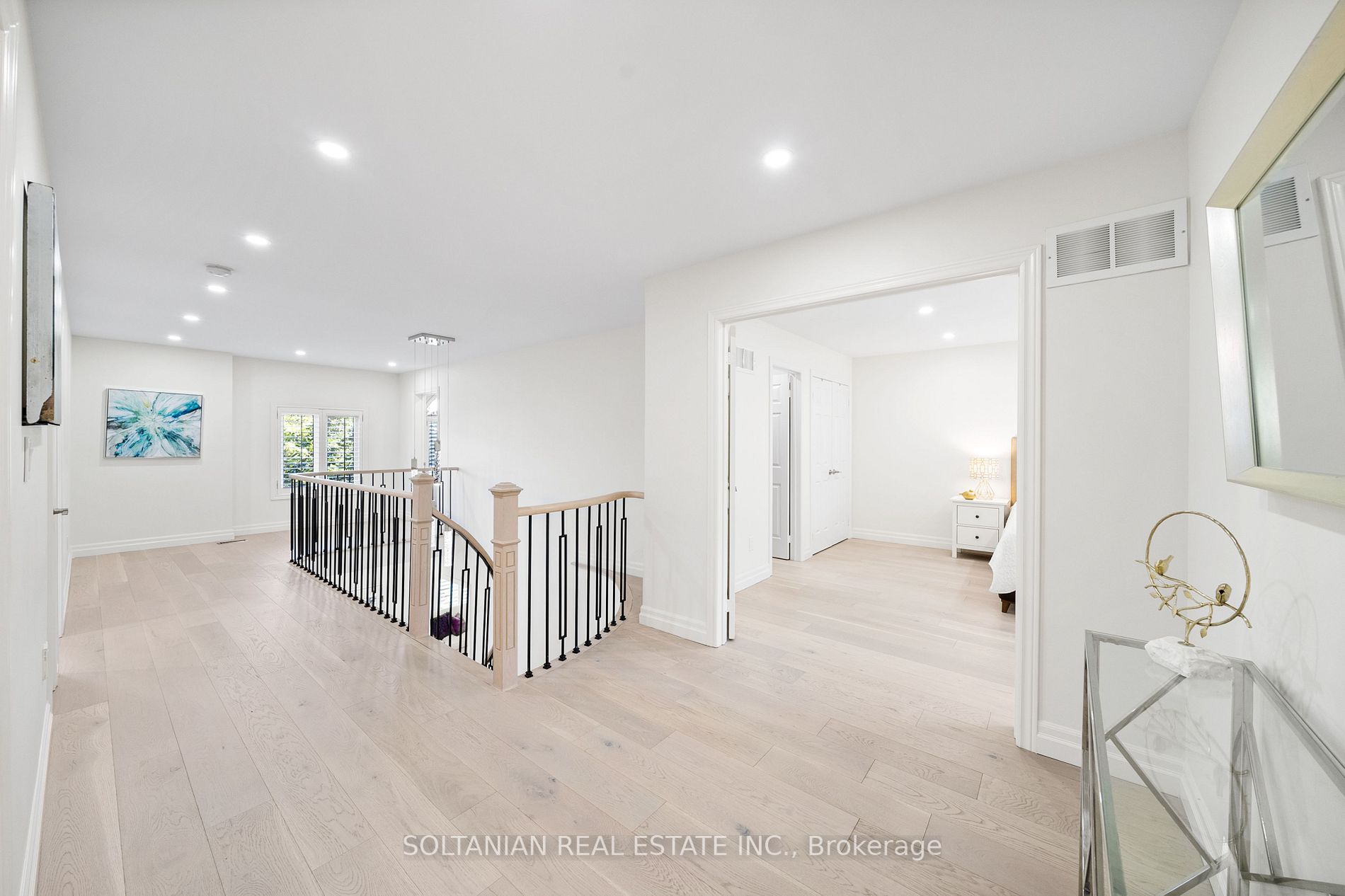 46 Rondeen Rd