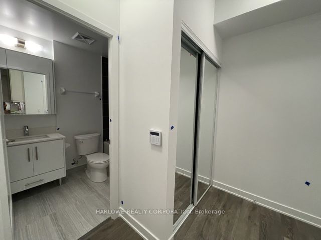 105 Oneida Cres, #1406