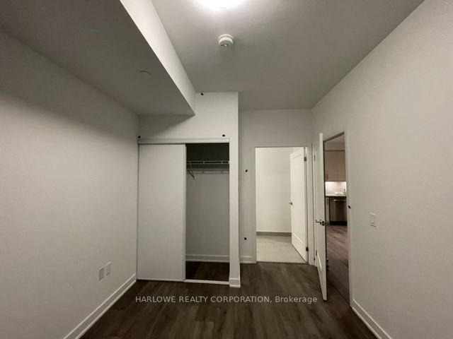 105 Oneida Cres, #1406