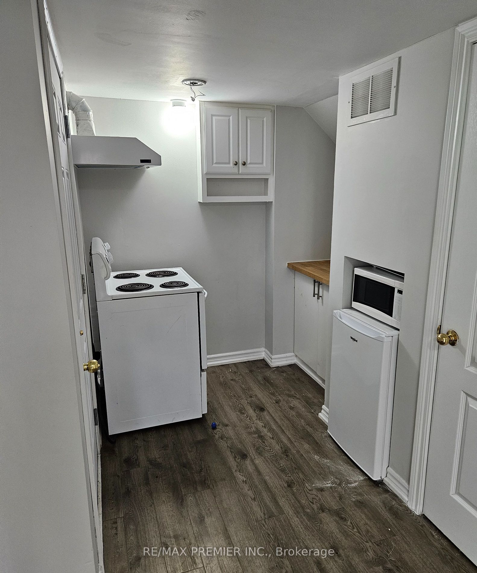 173 Gail Parks Cres, #Bsmt