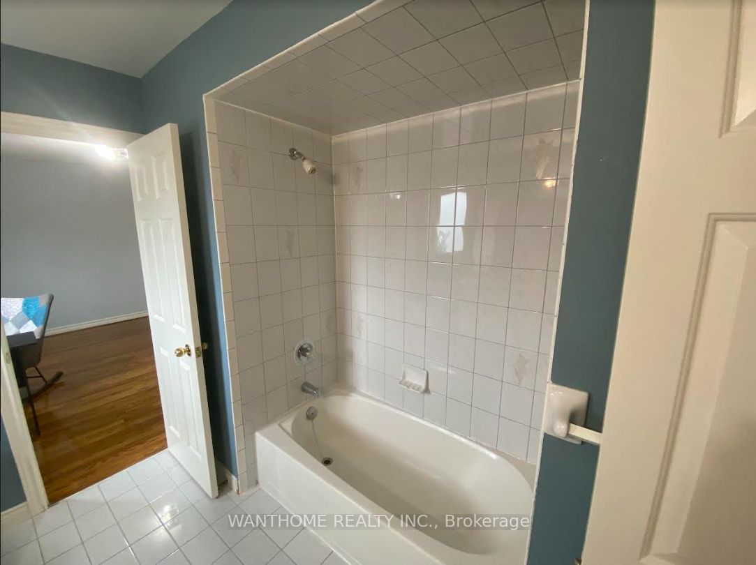 37 Compton Crescent, #Room A