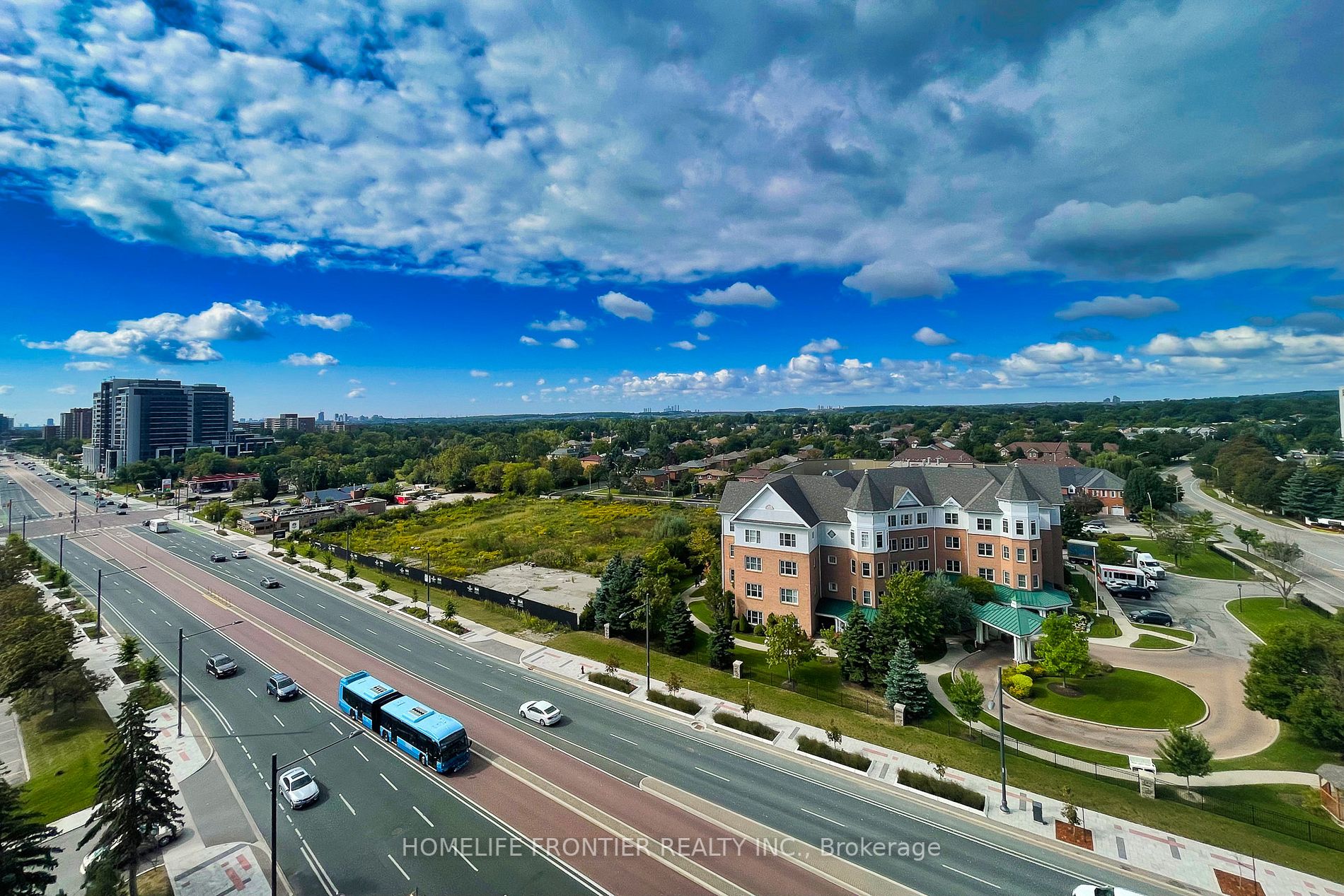 18 Harding Blvd, #1026