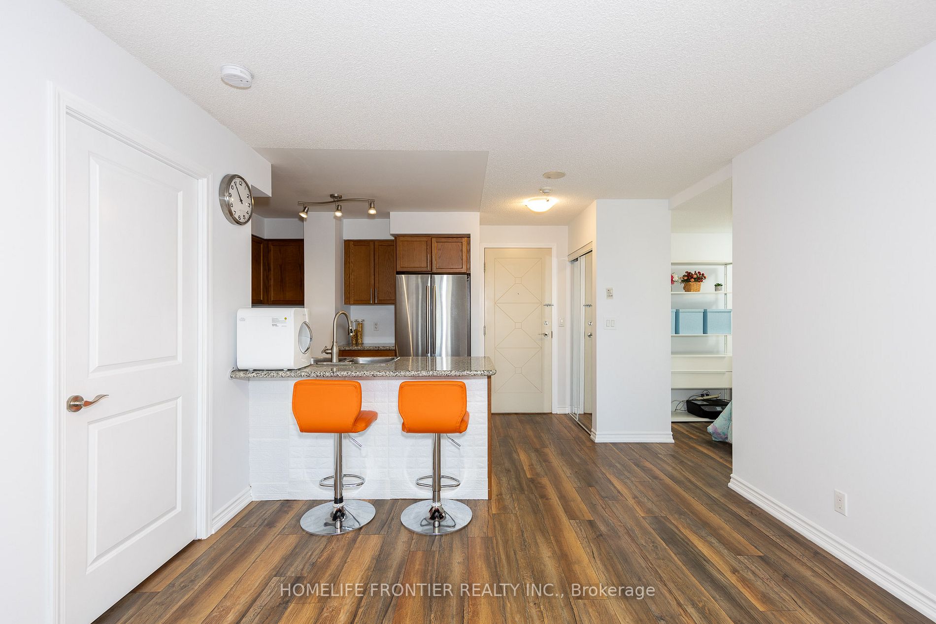 18 Harding Blvd, #1026