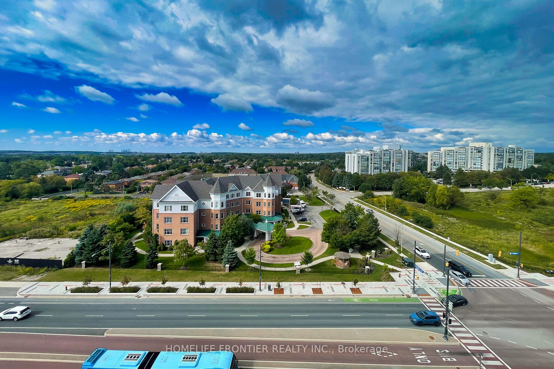 18 Harding Blvd, #1026