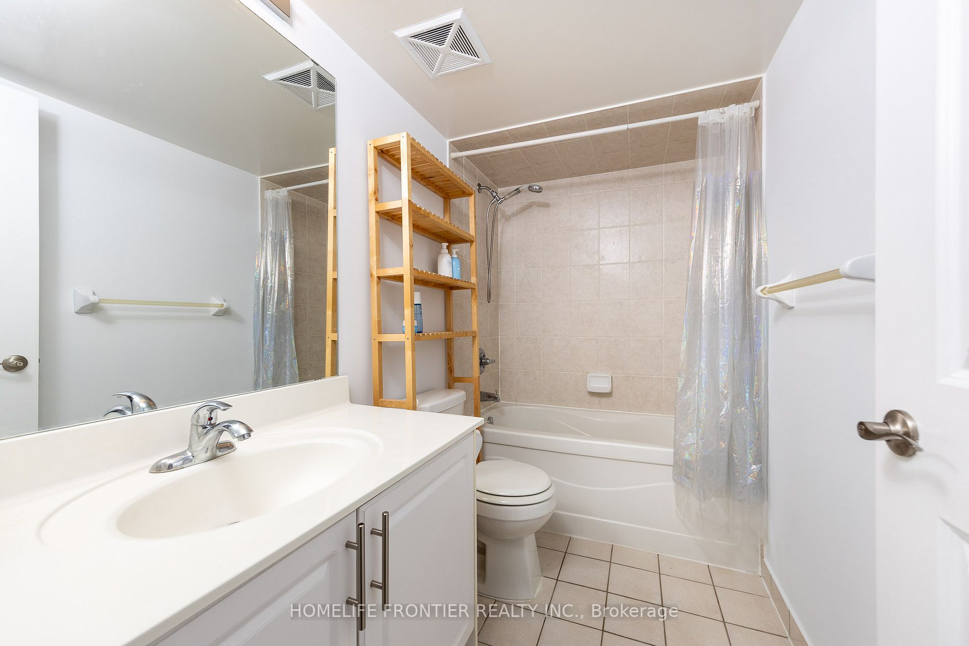 18 Harding Blvd, #1026