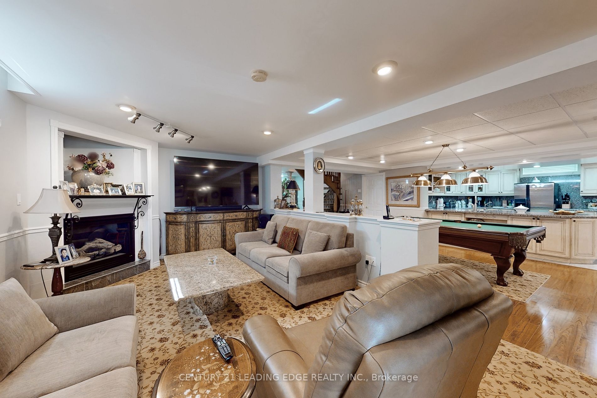 27 Cottontail Ave