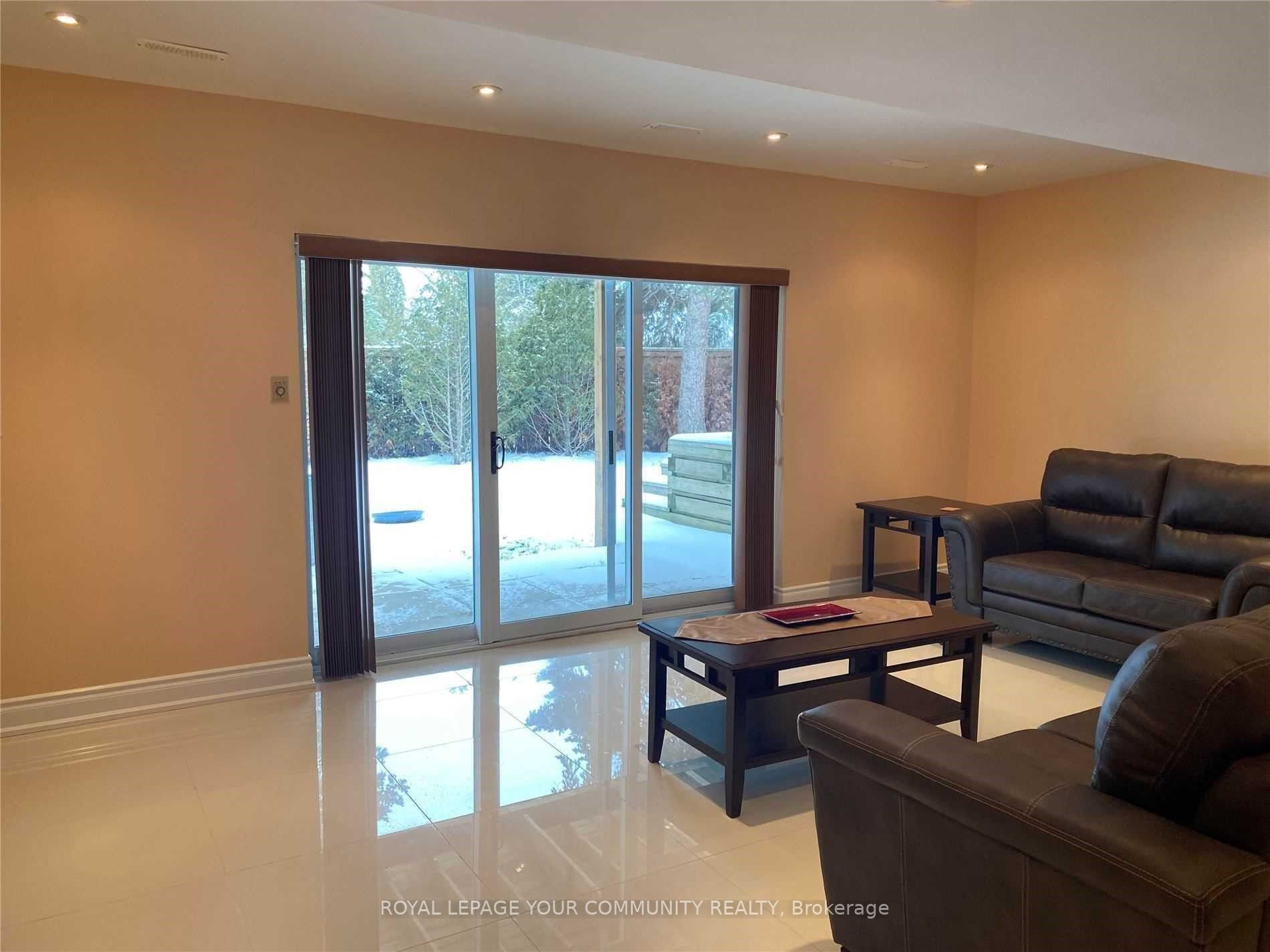 30 Forest Circle Court