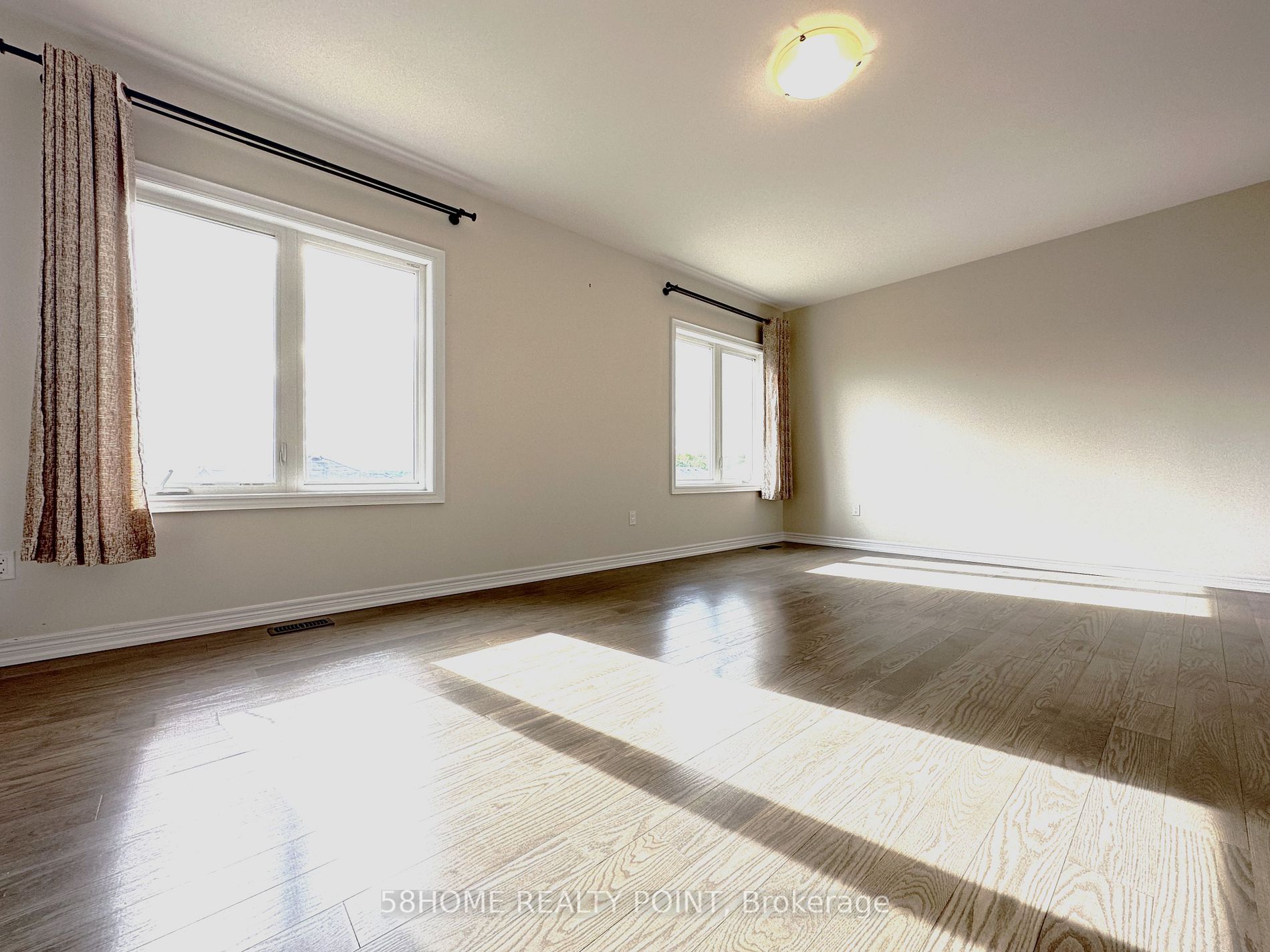 237 Conklin Cres