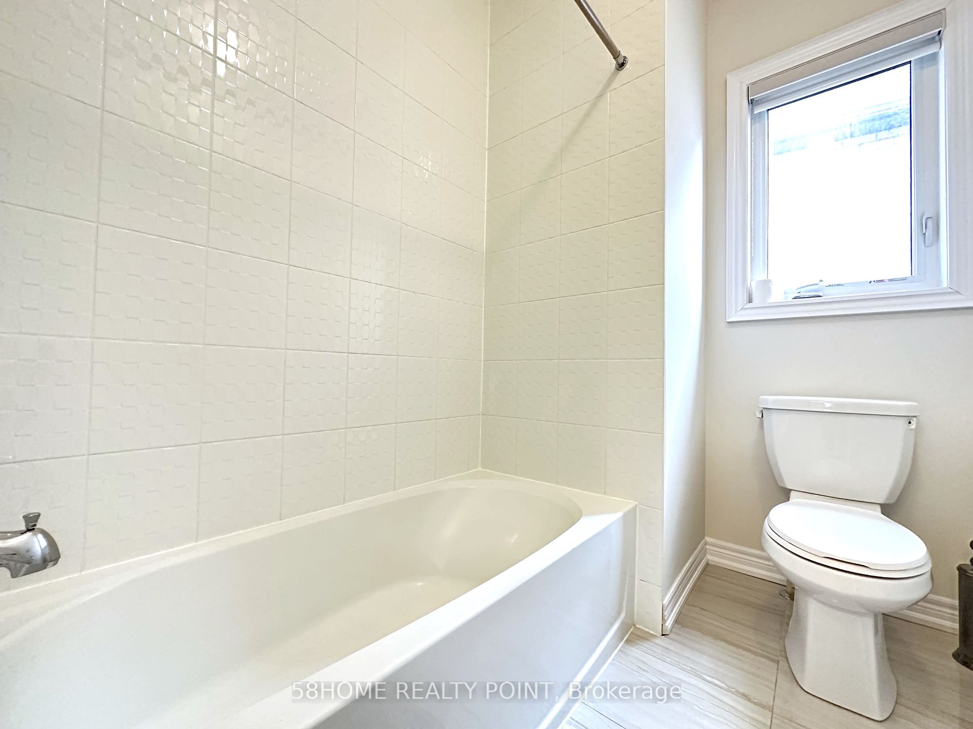 237 Conklin Cres