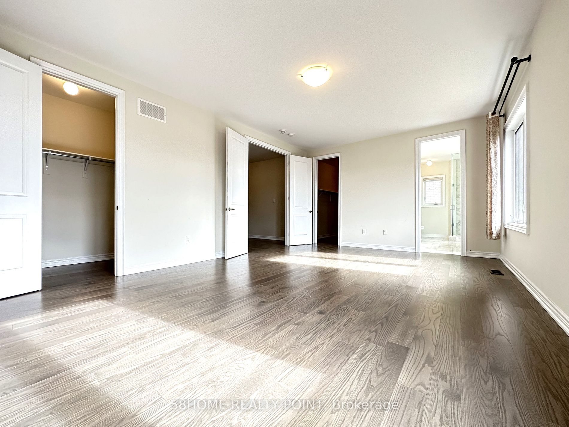 237 Conklin Cres