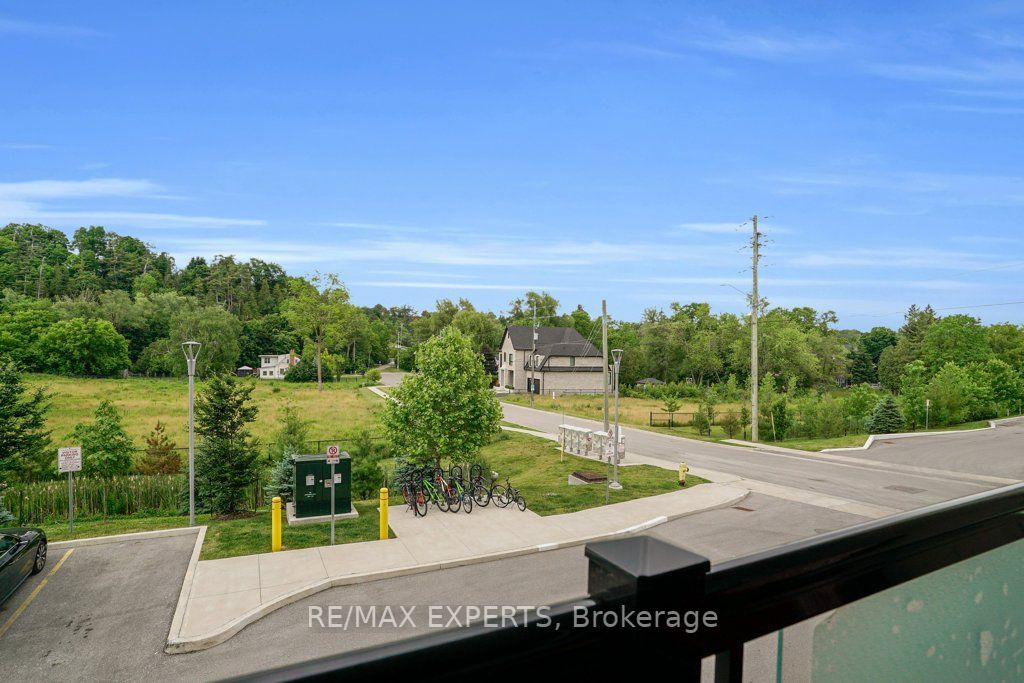 198 Pine Grove Road, #14