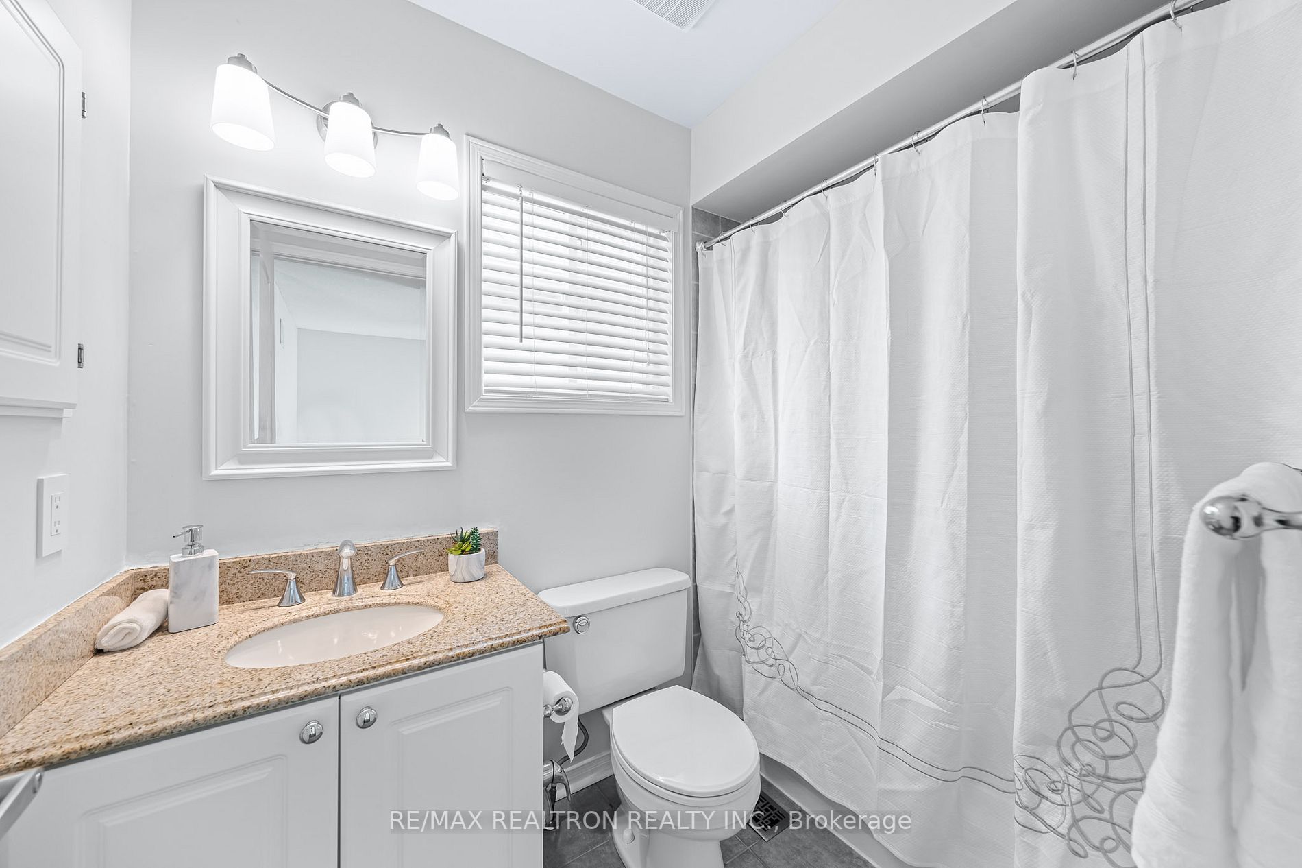 55 English Oak Dr