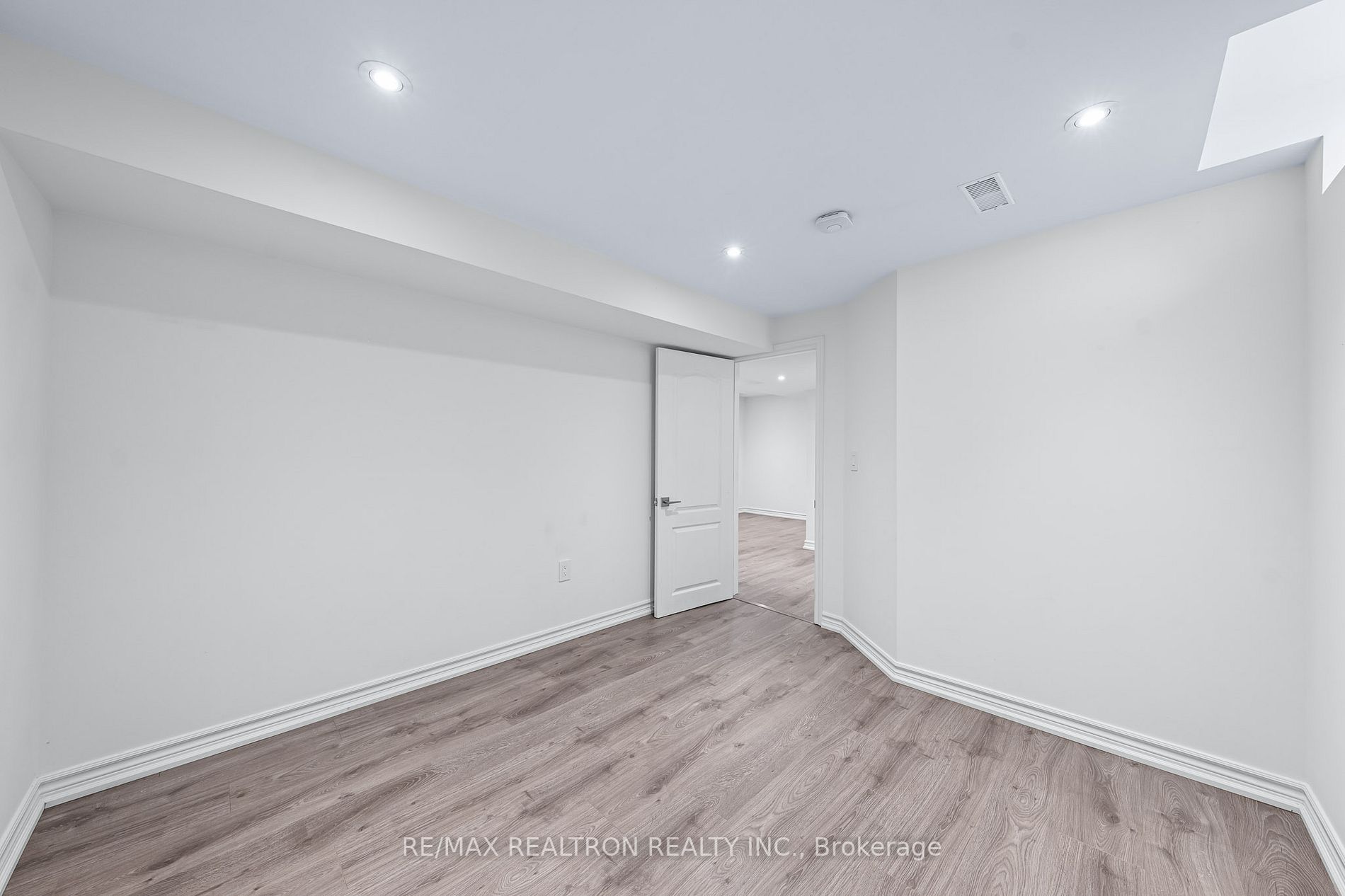 55 English Oak Dr