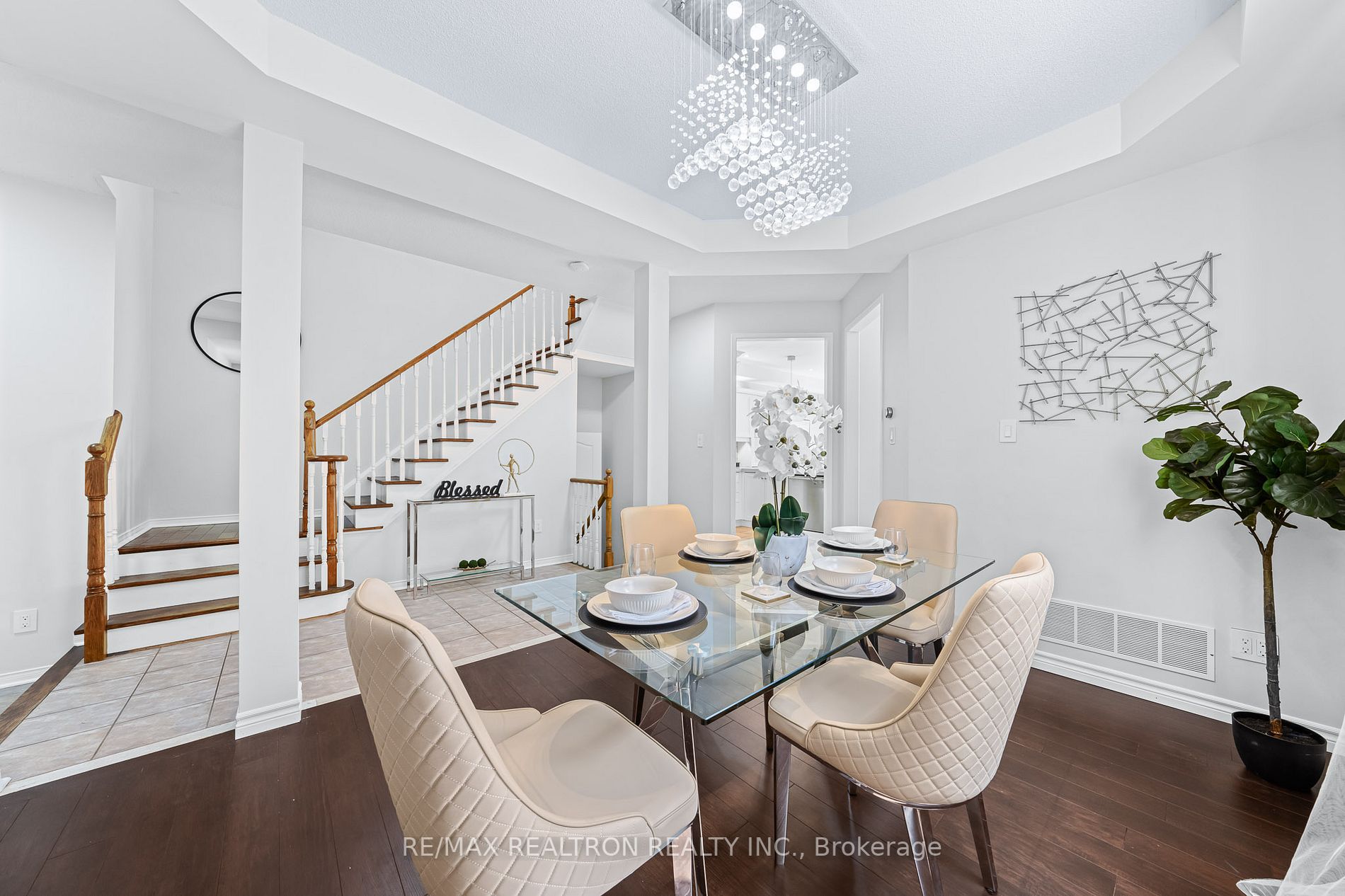 55 English Oak Dr