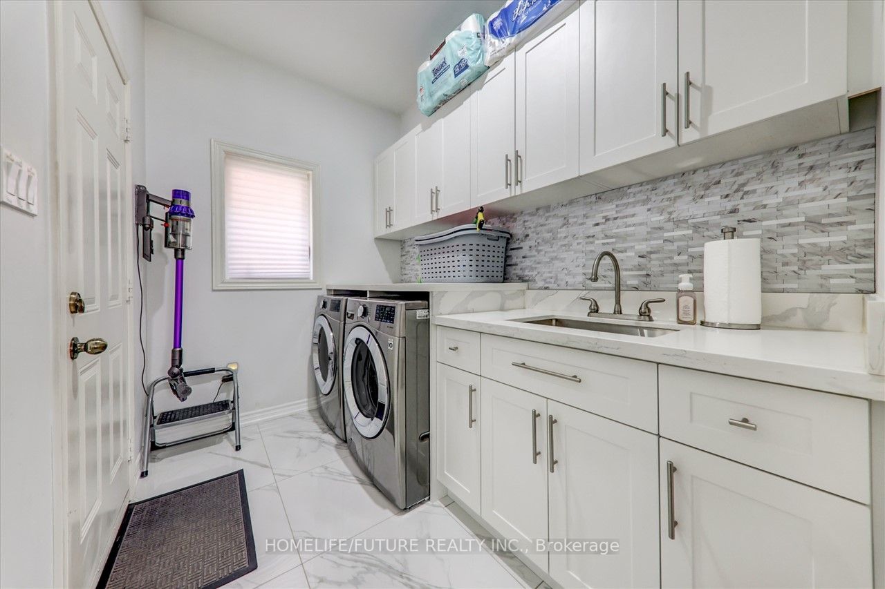 1258 Atkins Dr